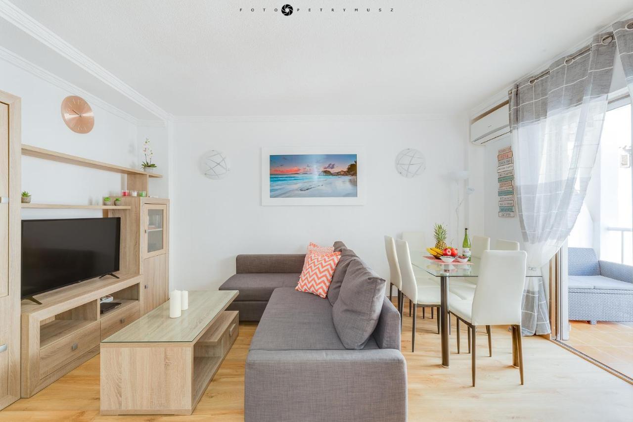 Apartment With Pool & Balcony Less Than 10Min Walk To La Mata Beach! Torrevieja Dış mekan fotoğraf