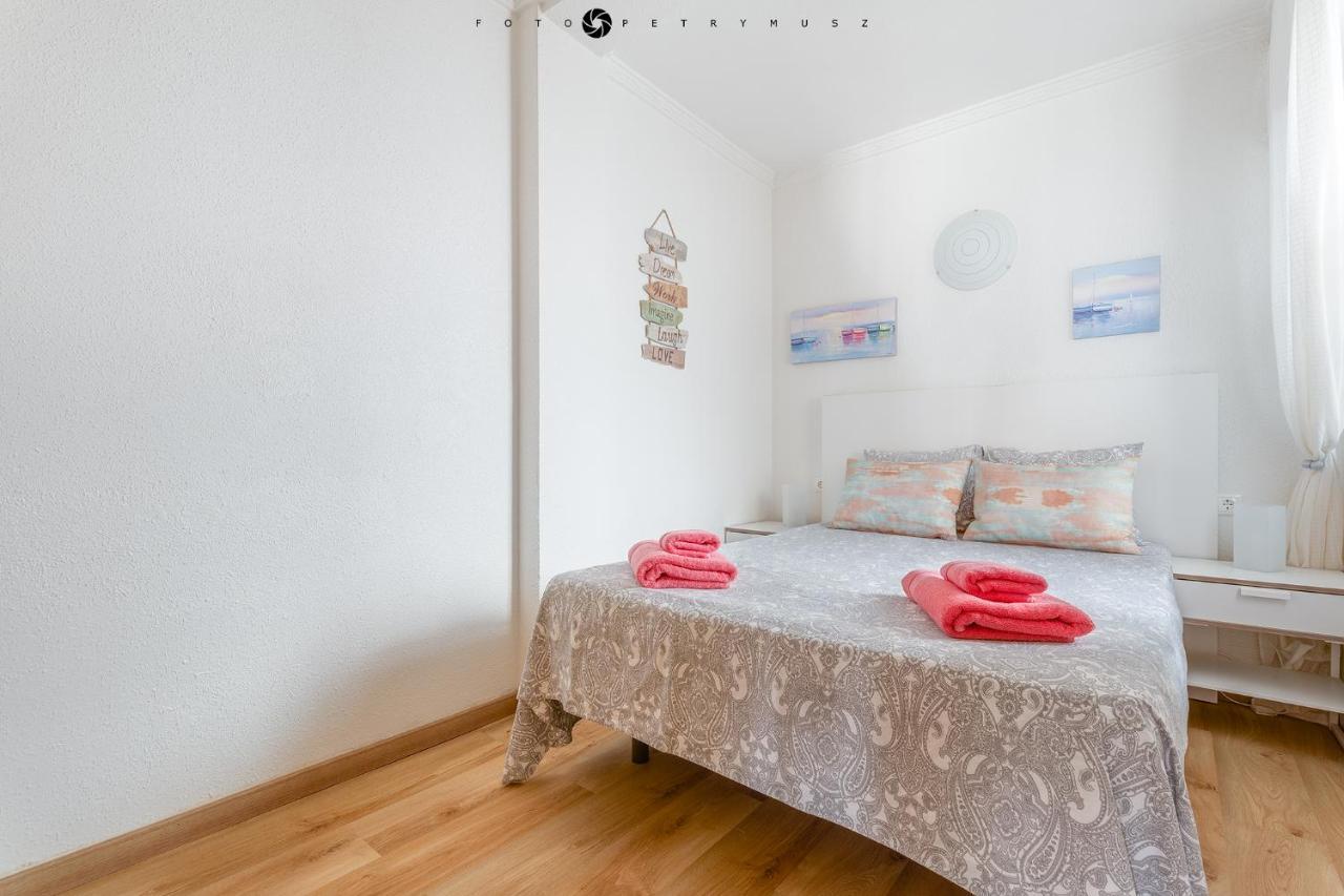 Apartment With Pool & Balcony Less Than 10Min Walk To La Mata Beach! Torrevieja Dış mekan fotoğraf
